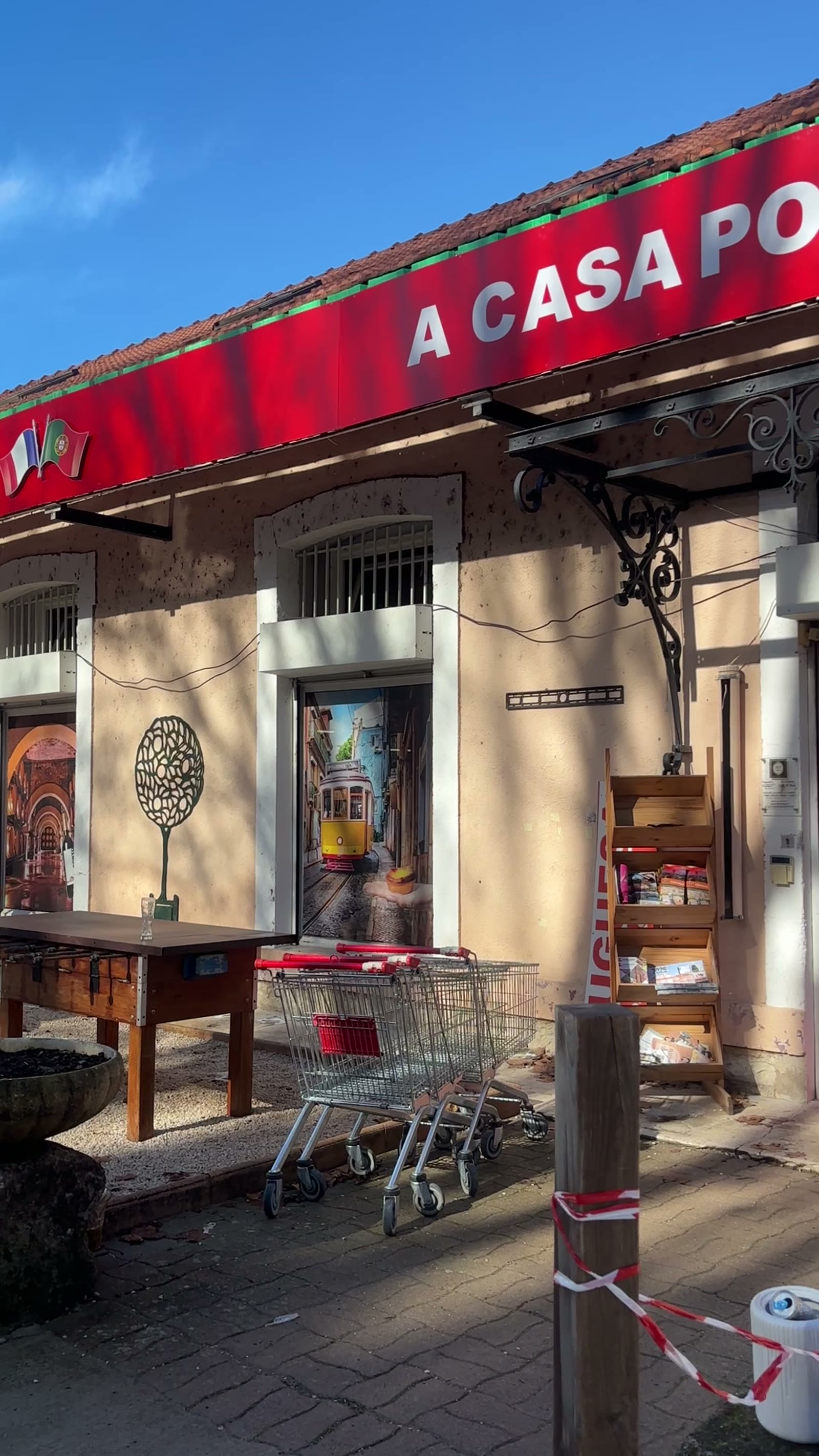 Enseigne Dibond & film microperforé pour A Casa Portuguesa à Meyrargues