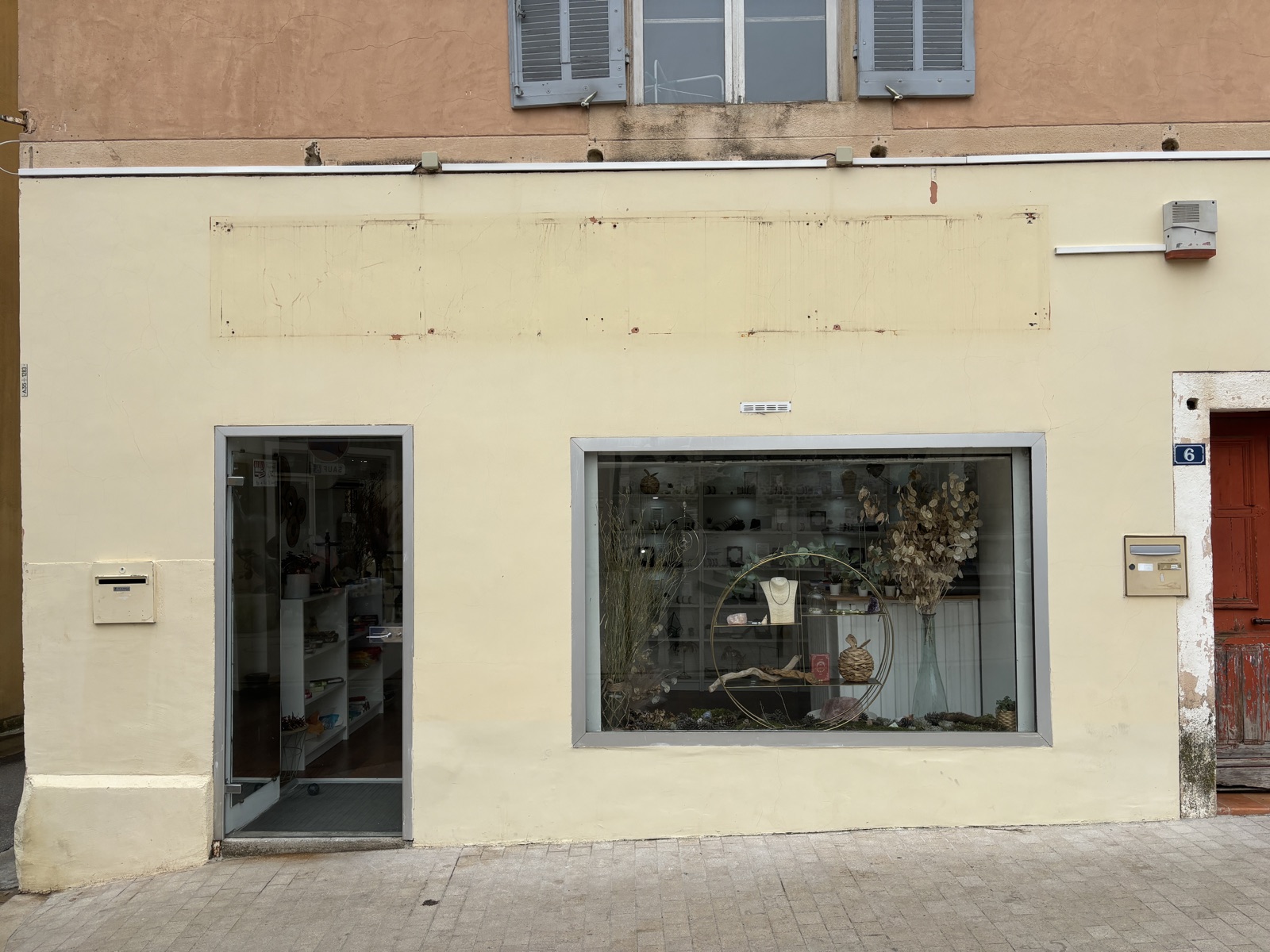 Lettres découpées en relief à Aix-en-Provence — OKtoPrint